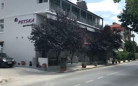 Petska Apartments